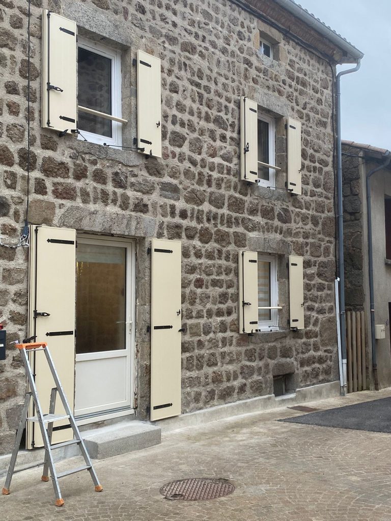 volets battants - aluminium - Usson en Forez